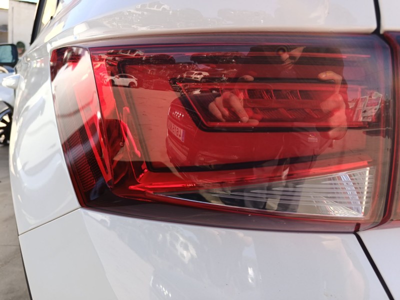 Recambio de piloto trasero izquierdo para seat ateca (kh7, khp) 1.0 tsi referencia OEM IAM 575945207D  