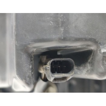 Recambio de faro derecho para chevrolet orlando (j309) 2.0 d referencia OEM IAM 95025586  