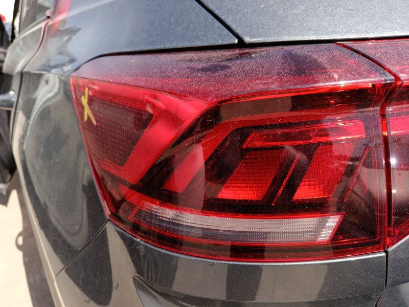 Recambio de piloto trasero izquierdo para volkswagen t-roc (a11, d11) 2.0 tdi referencia OEM IAM 2GA945095C  