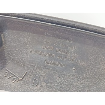 Recambio de aletin trasero derecho para peugeot rifter gt line standard referencia OEM IAM 9816469077  