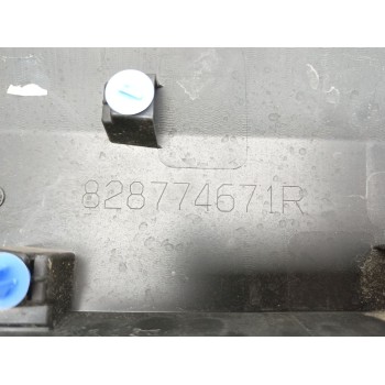 Recambio de moldura para renault express advance referencia OEM IAM 828774671R  