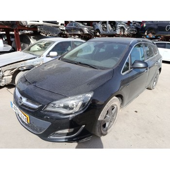 opel astra j sports tourer (p10) del año 2010