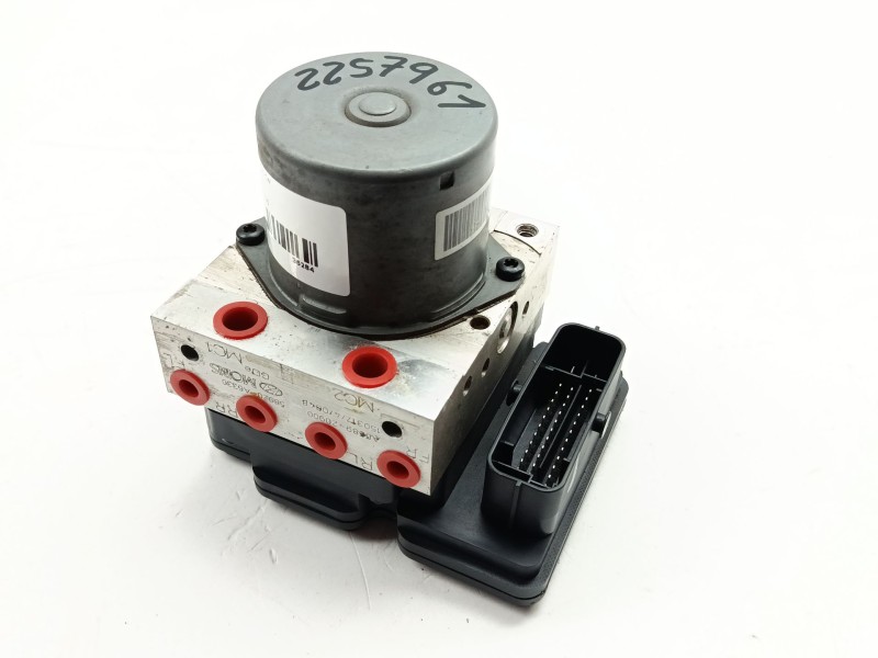 Recambio de abs para hyundai i30 cw cruise bluedrive referencia OEM IAM 58920A6330 / 58900A6330  