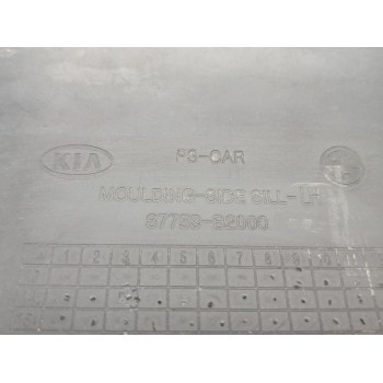 Recambio de faldon lateral para kia soul ( ) concept referencia OEM IAM 87753B2000  