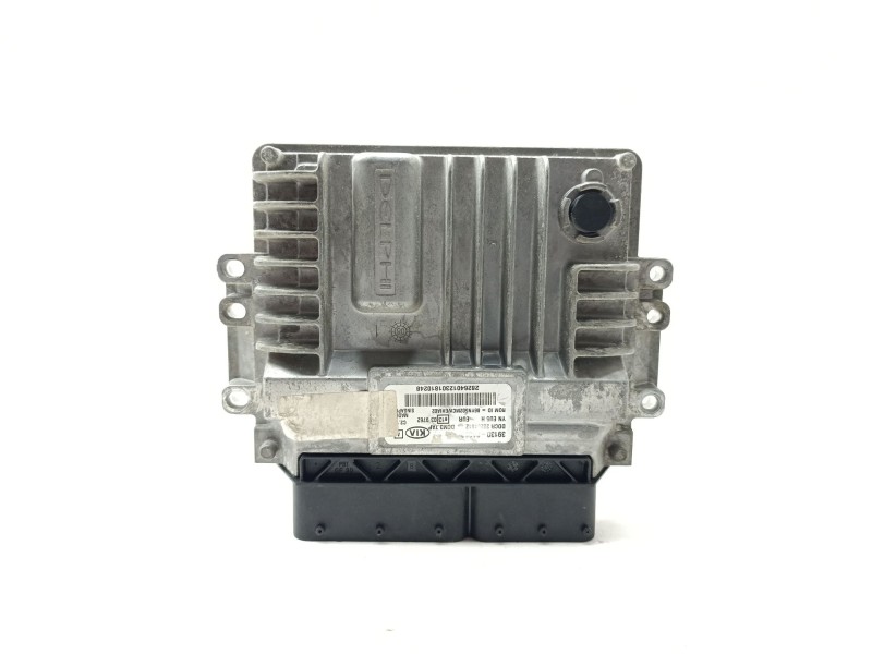 Recambio de centralita motor uce para hyundai ix20 gl classic referencia OEM IAM 391302A300  