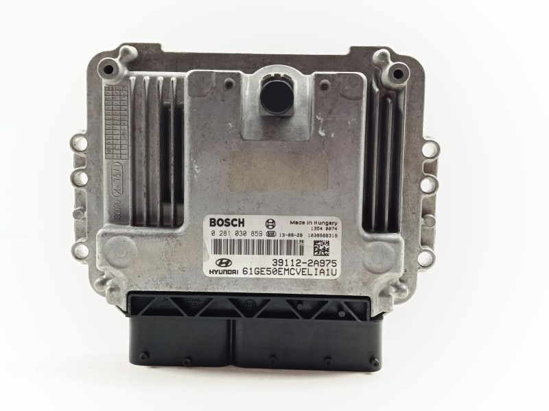 Recambio de centralita motor uce para hyundai i30 cw style referencia OEM IAM 0281030859 / 391122A975  