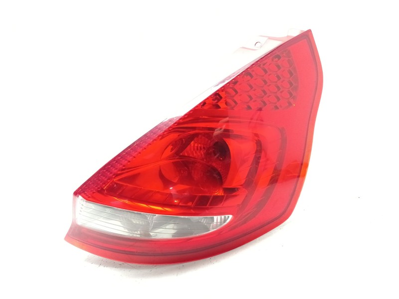 Recambio de piloto trasero derecho para ford fiesta (cb1) trend referencia OEM IAM 8A6113A603AB / 1709553  