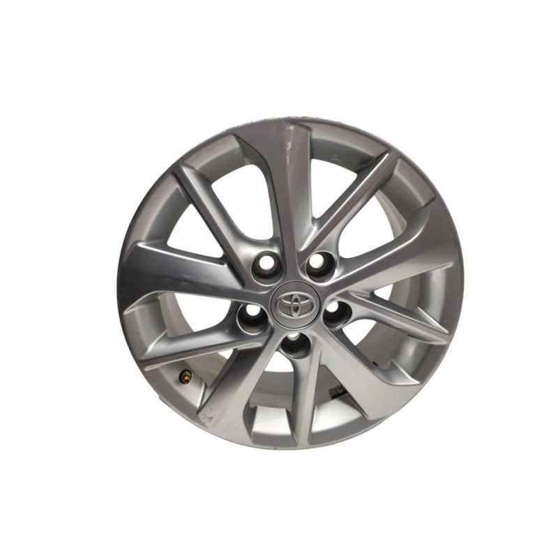 Recambio de llanta para toyota auris active referencia OEM IAM 4261102E90  