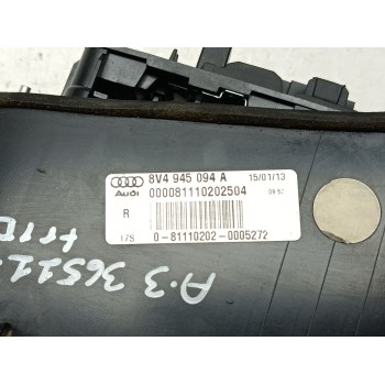 Recambio de piloto trasero derecho interior para audi a3 sportback (8va) ambiente referencia OEM IAM 8V4945094A  
