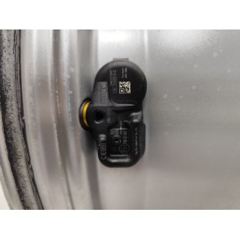 Recambio de llanta para toyota auris active referencia OEM IAM 4261102E90  