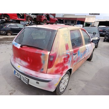fiat punto (188_) del año 2000