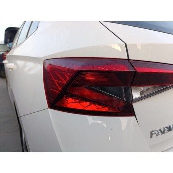 Recambio de piloto trasero izquierdo para skoda fabia (pj3) ambition referencia OEM IAM 6VE945095  