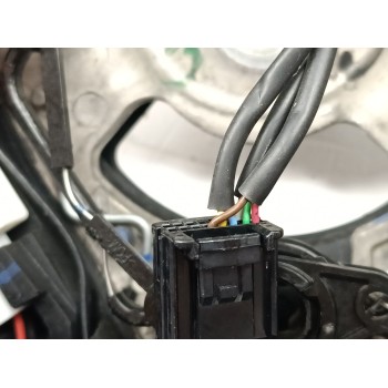 Recambio de volante para dacia duster (hm_) 1.0 lpg (hmmt) referencia OEM IAM 484002676R  