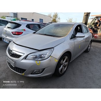 opel astra j lim. del año 2010