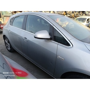 opel astra j lim. del año 2010