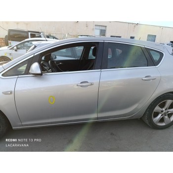 opel astra j lim. del año 2010