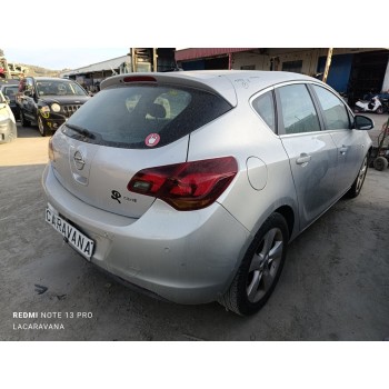 opel astra j lim. del año 2010