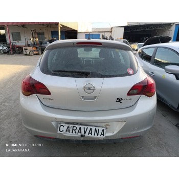 opel astra j lim. del año 2010