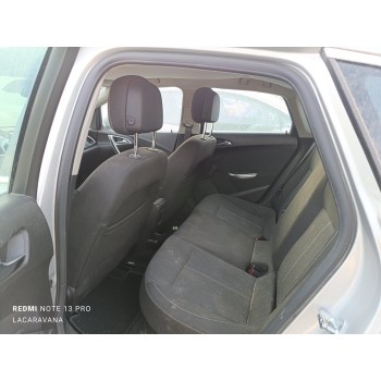 opel astra j lim. del año 2010