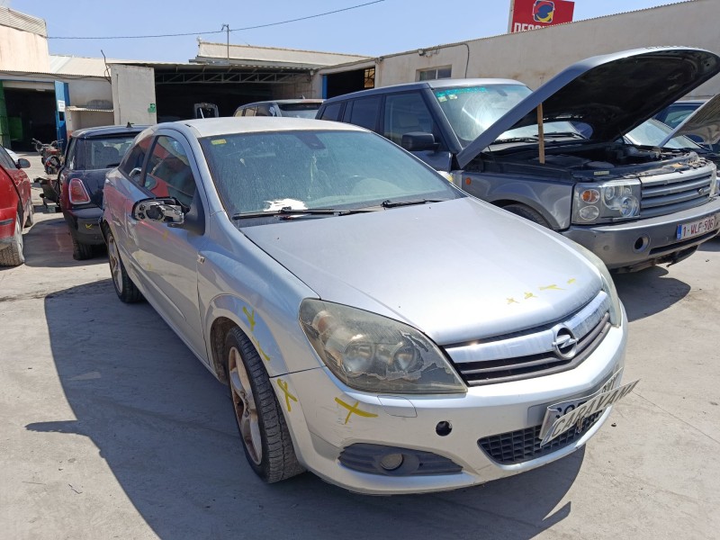 opel astra h gtc (a04) del año 2005