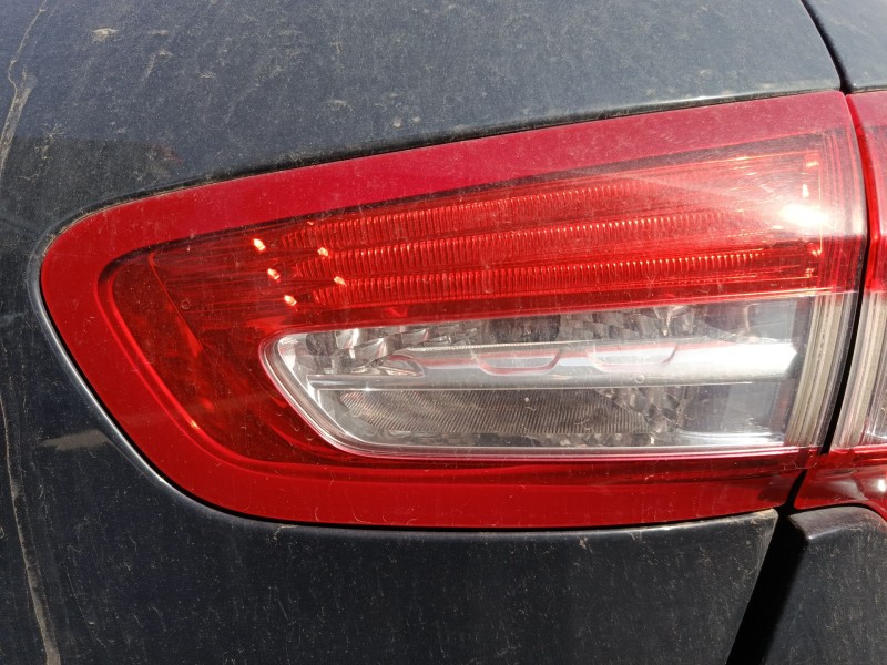 Recambio de piloto trasero derecho interior para citroën ds5 1.6 hdi 115 referencia OEM IAM 9803167980  