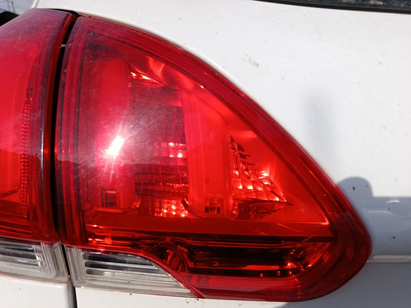 Recambio de piloto trasero izquierdo interior para peugeot 2008 i (cu_) 1.2 vti referencia OEM IAM 9678074480  