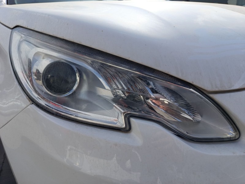 Recambio de faro derecho para peugeot 2008 i (cu_) 1.2 vti referencia OEM IAM 1685353480  