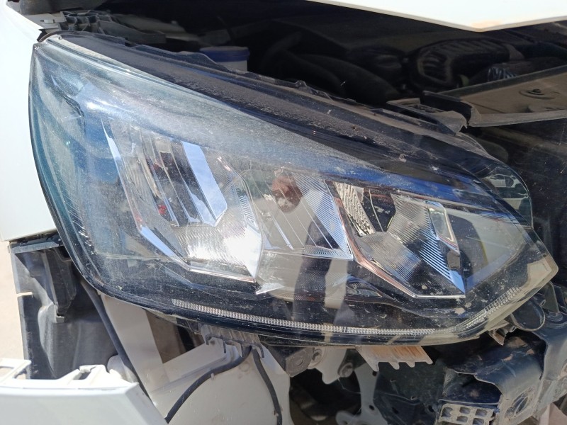 Recambio de faro derecho para peugeot 208 ii (ub_, up_, uw_, uj_) 1.2 puretech 100 referencia OEM IAM 9833036180  