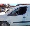Recambio de puerta delantera izquierda para peugeot partner caja/chasis 1.6 bluehdi 100 referencia OEM IAM 9002Z3  