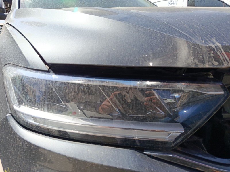 Recambio de faro derecho para volkswagen t-roc (a11, d11) 2.0 tdi scr referencia OEM IAM 2GA941774  