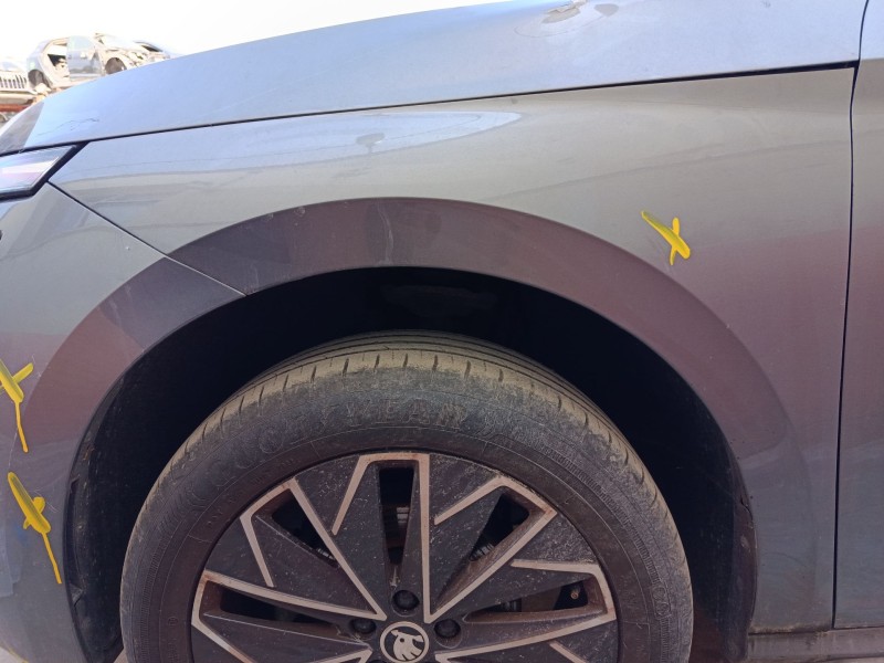 Recambio de aleta delantera izquierda para skoda kamiq (nw4) 1.5 tsi referencia OEM IAM 658821105B  