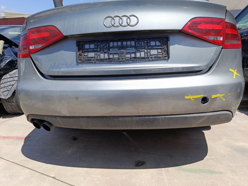 Recambio de paragolpes trasero para audi a4 b8 (8k2) 2.0 tdi referencia OEM IAM 8K5807303AGRU  