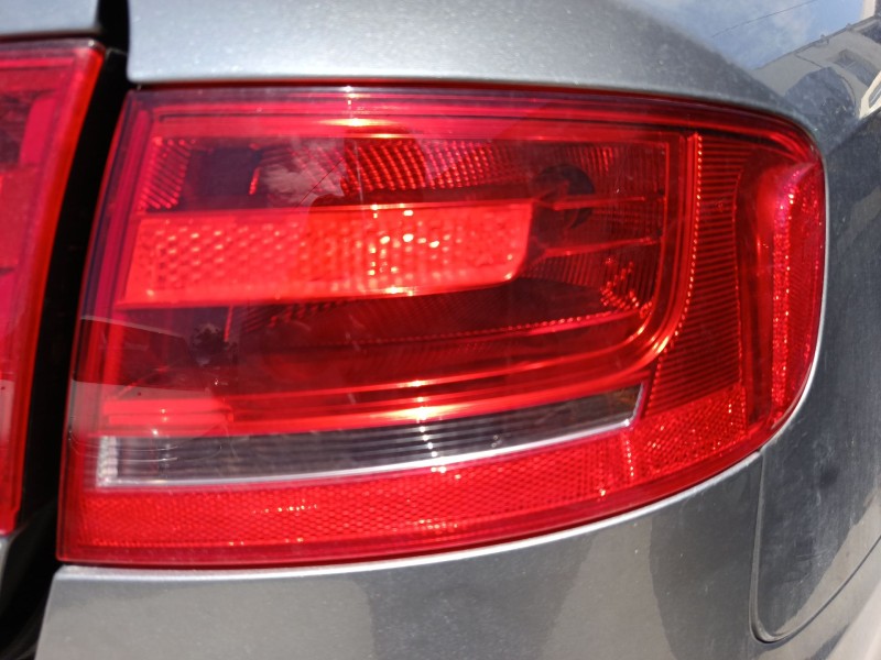Recambio de piloto trasero derecho para audi a4 b8 (8k2) 2.0 tdi referencia OEM IAM 8K5945096D  