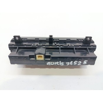 Recambio de mando climatizador para toyota auris active referencia OEM IAM 5590002820  