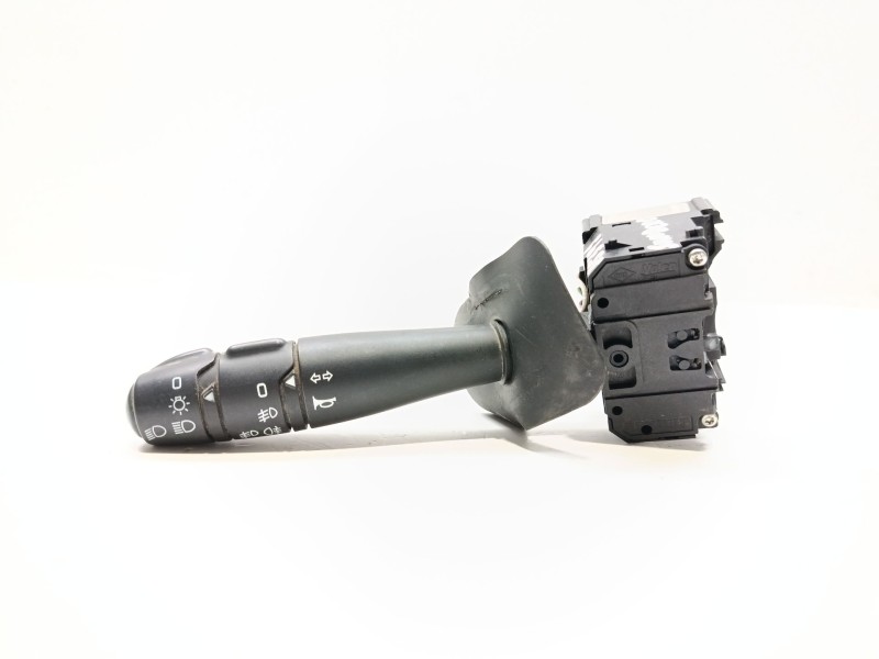 Recambio de mando luces para dacia sandero laureate referencia OEM IAM 6001551361  