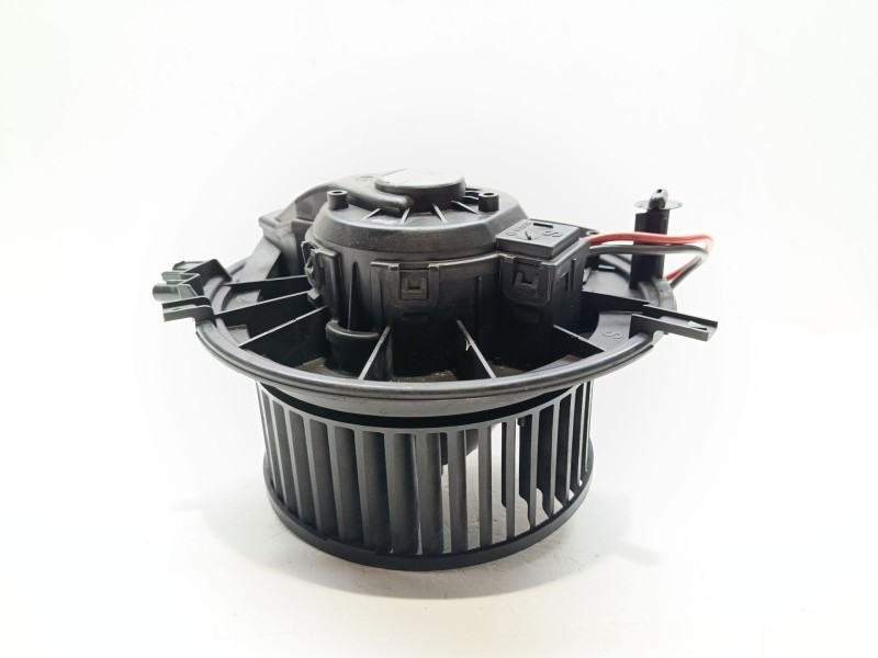 Recambio de ventilador calefaccion para audi a3 sportback (8va) ambiente referencia OEM IAM 5Q1819021H  