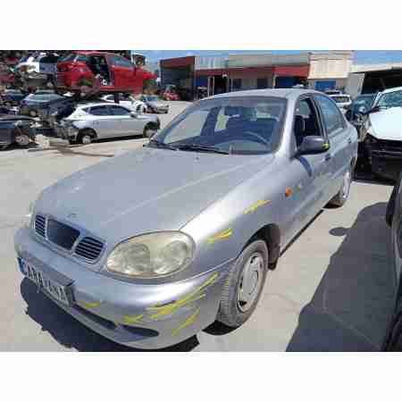 DAEWOO LANOS SEDÁN (KLAT)