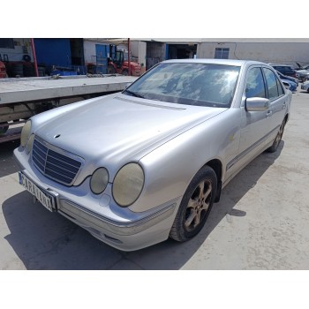 mercedes-benz clase e (w210) del año 2010