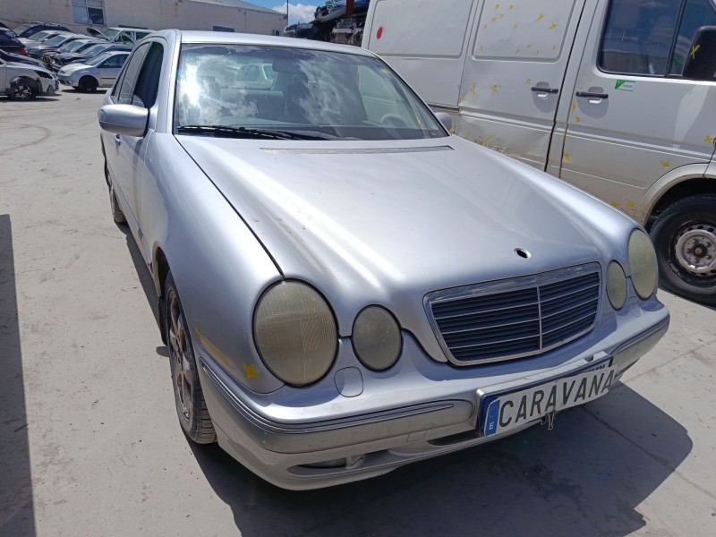 mercedes-benz clase e (w210) del año 2010