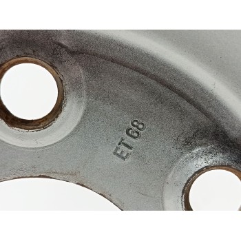 Recambio de llanta para iveco daily vi furgoneta 33s15, 35s15, 35c15 referencia OEM IAM 504103598 / 504103599  