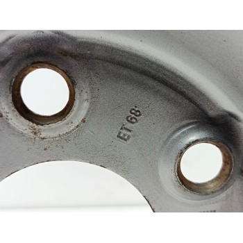 Recambio de llanta para iveco daily vi furgoneta 33s15, 35s15, 35c15 referencia OEM IAM 504103598 / 504103599  