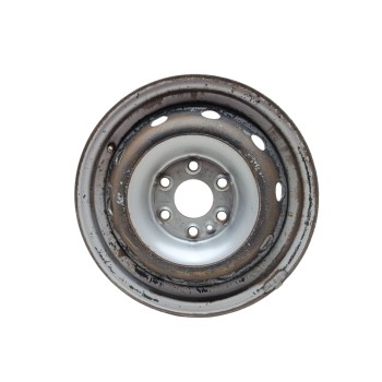 Recambio de llanta para iveco daily vi furgoneta 33s15, 35s15, 35c15 referencia OEM IAM 504103598 / 504103599  
