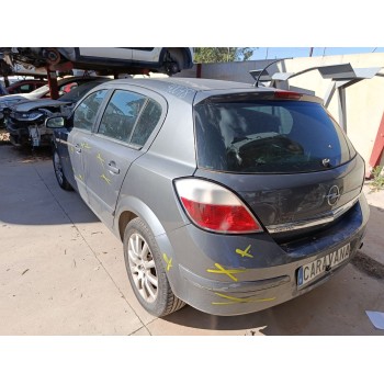opel astra h (a04) del año 2004