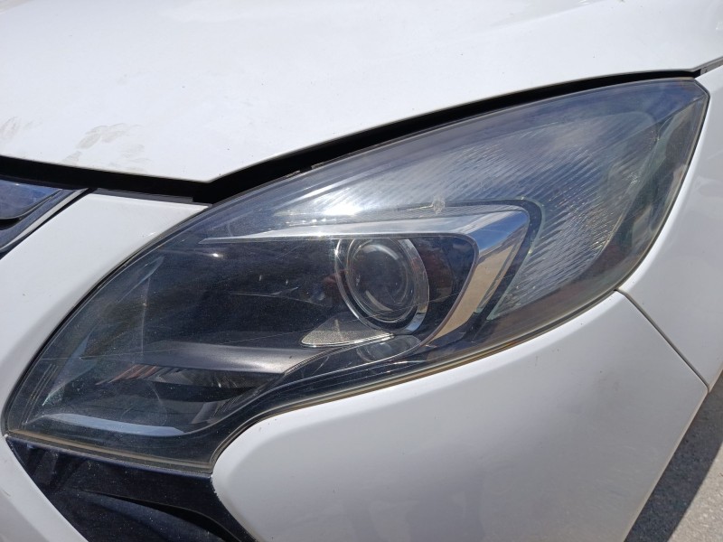 Recambio de faro izquierdo para opel zafira tourer c (p12) 1.4 (75) referencia OEM IAM VERE0593  