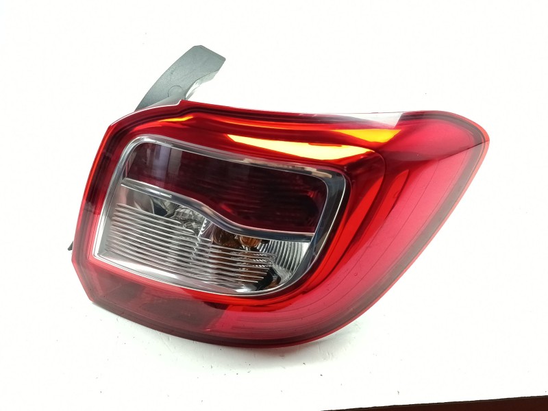 Recambio de piloto trasero derecho para dacia sandero ii (b8_) 1.5 dci referencia OEM IAM 265506669R  