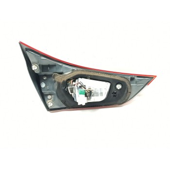 Recambio de piloto trasero derecho interior para toyota auris active referencia OEM IAM 8158102830  