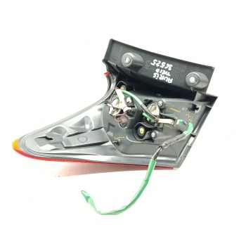 Recambio de piloto trasero derecho para toyota auris active referencia OEM IAM 8155102A60  