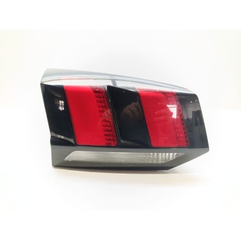 PILOTO TRASERO DERECHO INTERIOR 9811027780 