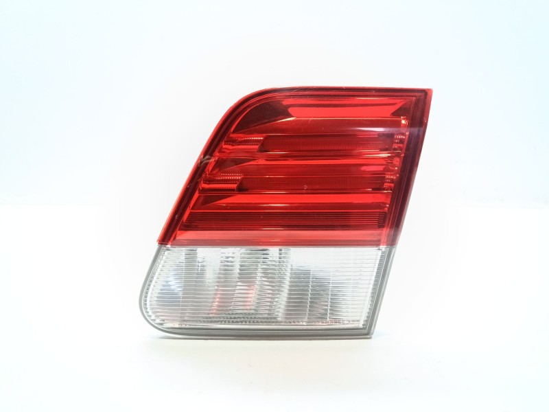 Recambio de piloto trasero derecho interior para toyota avensis (t27) advance referencia OEM IAM 8158005130 / 8158105090  
