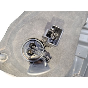Recambio de piloto trasero izquierdo interior para toyota avensis (t27) advance referencia OEM IAM 8159005130 / 8159105090  